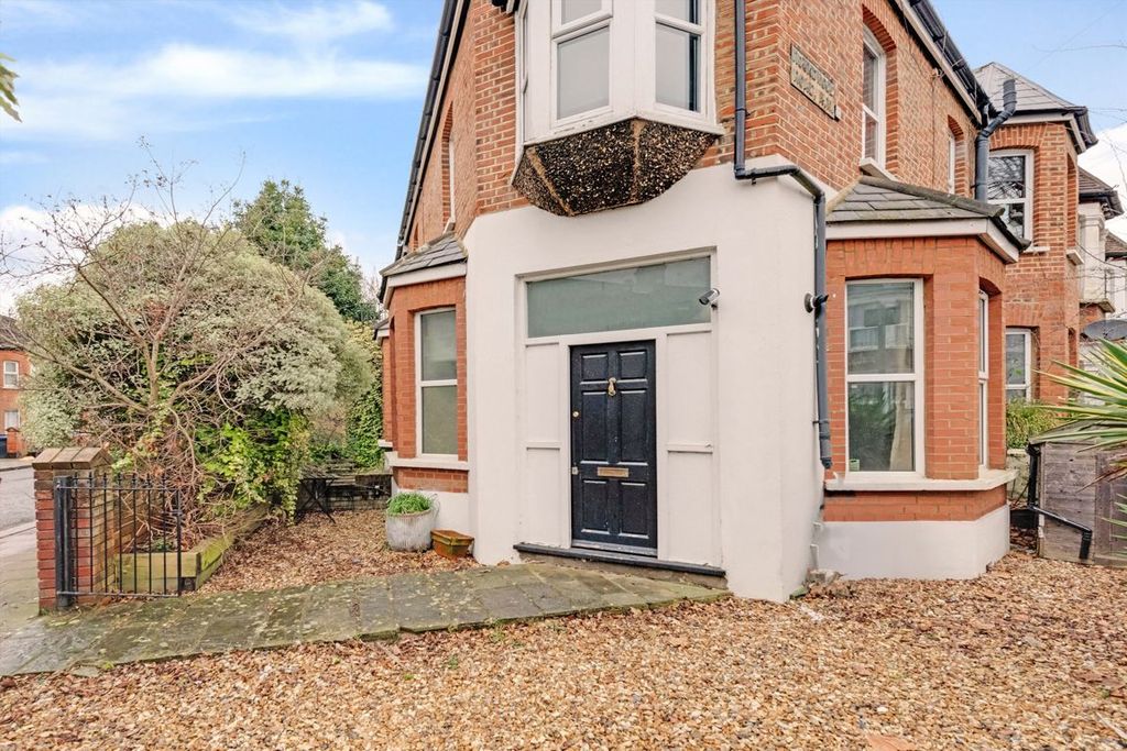 Property photo 1 of 6