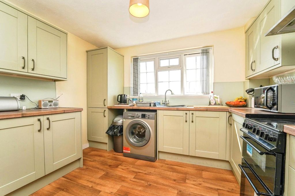 Property photo 3 of 11 Pbox-Img.Jpg