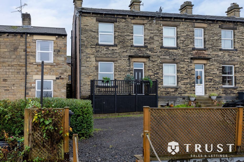 Property photo 1 of 26