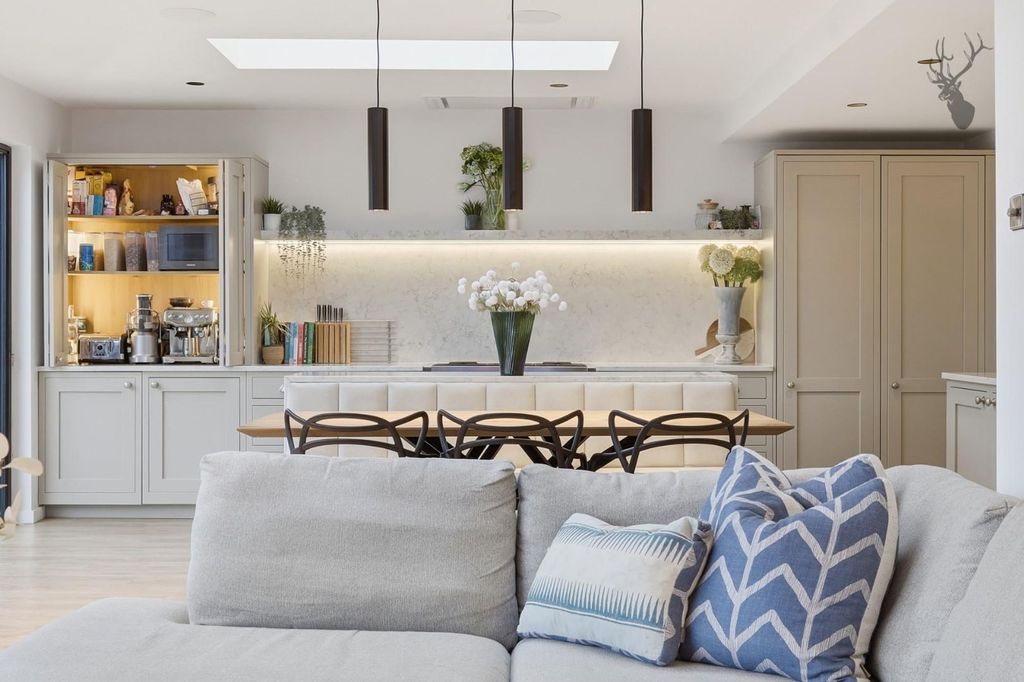 Additional image 11 of 5 bed detached house for saleBury Road, Epping CM16