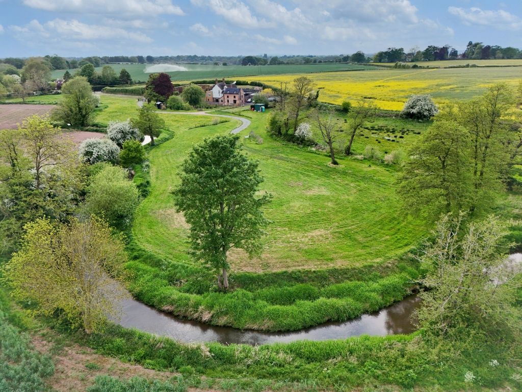 Property photo 2 of 55 4191762