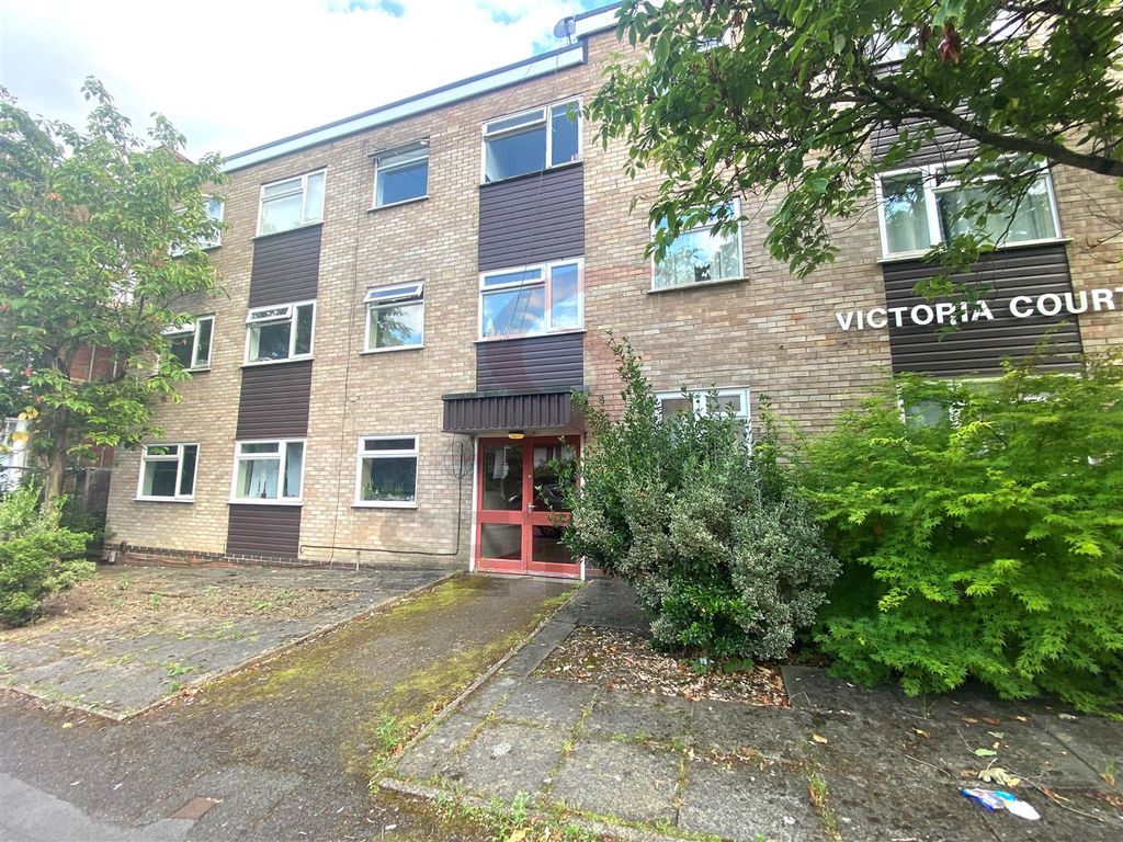 Property photo 1 of 7 Front