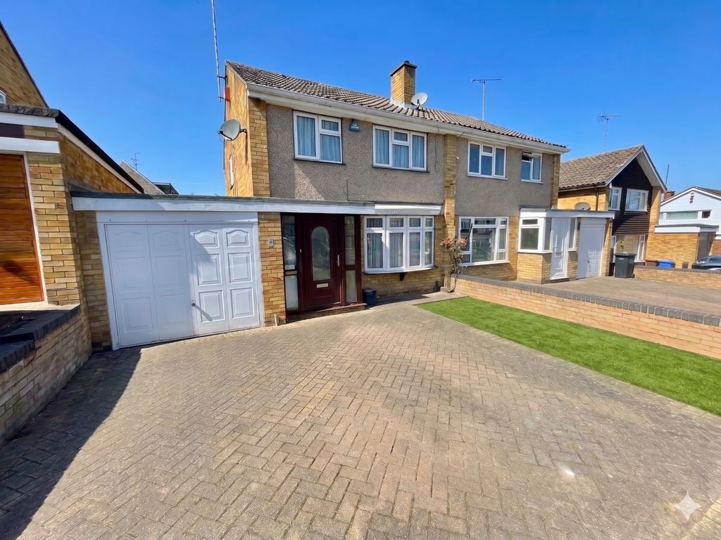 Property photo 1 of 11 1389551