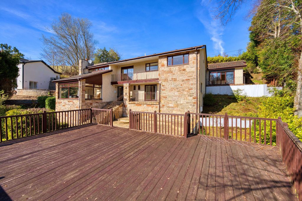 Property photo 1 of 60