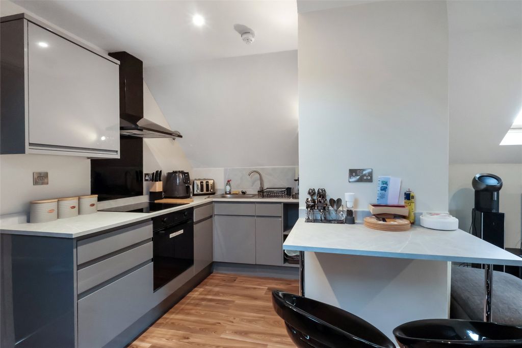 Property photo 3 of 7 Picture No. 02