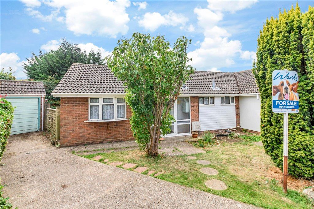 Property photo 2 of 10 Kitchen