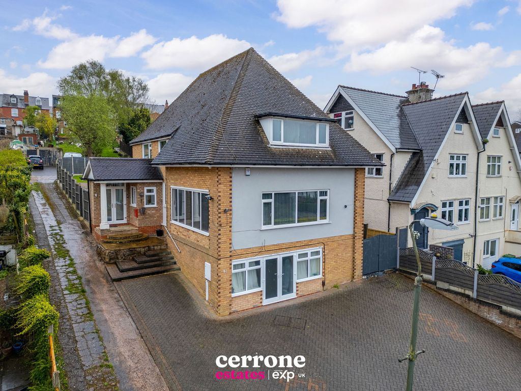 Property photo 1 of 25