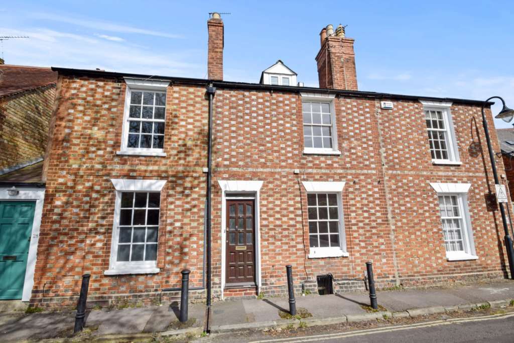 Property photo 1 of 11