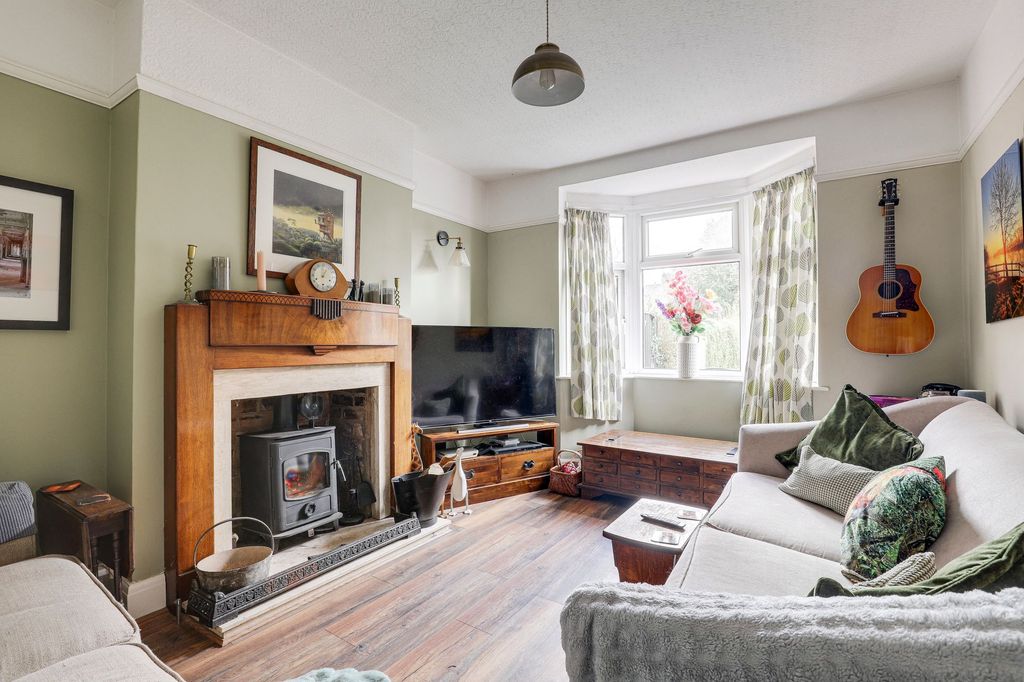 Property photo 2 of 14 Living Room