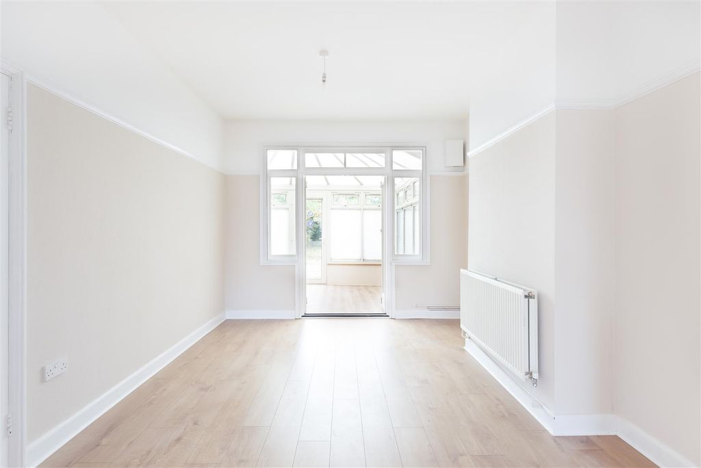 Property photo 3 of 18 Helliwell &amp; Co.Jpg