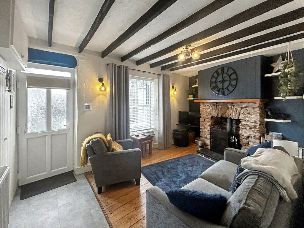 Property photo 2 of 17 2 - Picture No. 10