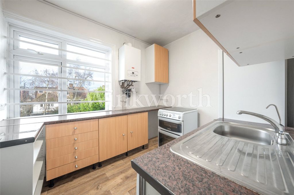 Property photo 3 of 9 Picture No. 32