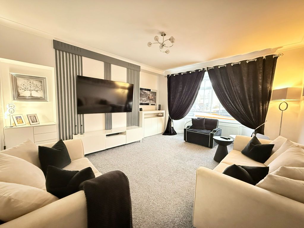 Property photo 3 of 32