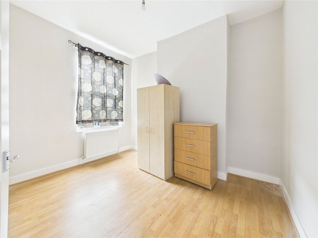 Property photo 3 of 10 Picture No. 06