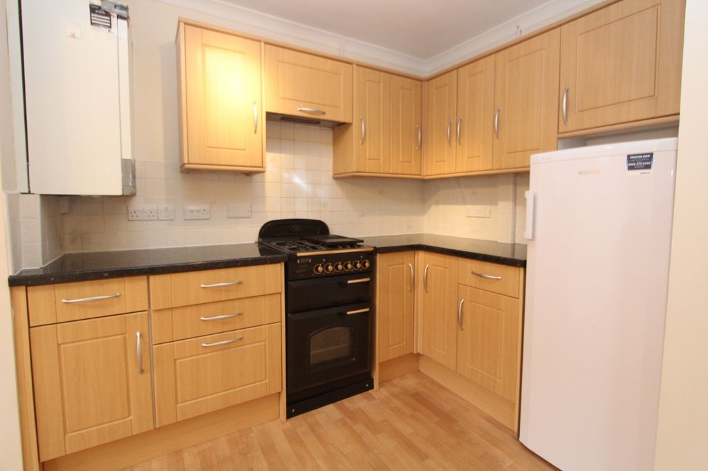 Property photo 2 of 11 Photo 01