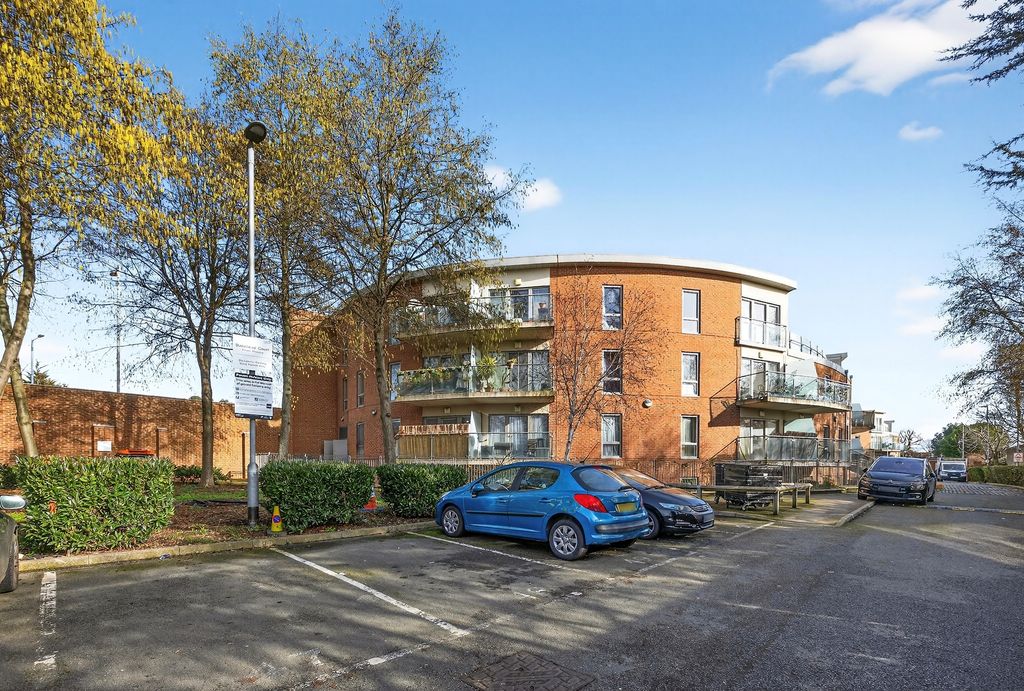 Property photo 3 of 13