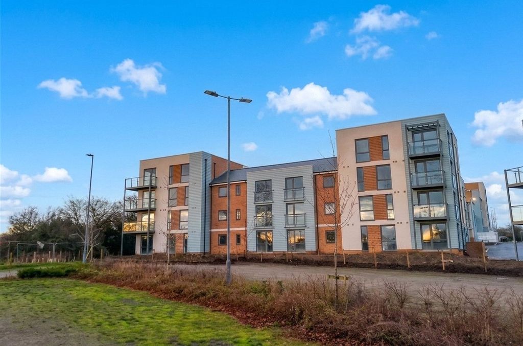 Property photo 1 of 8 Picture No. 11