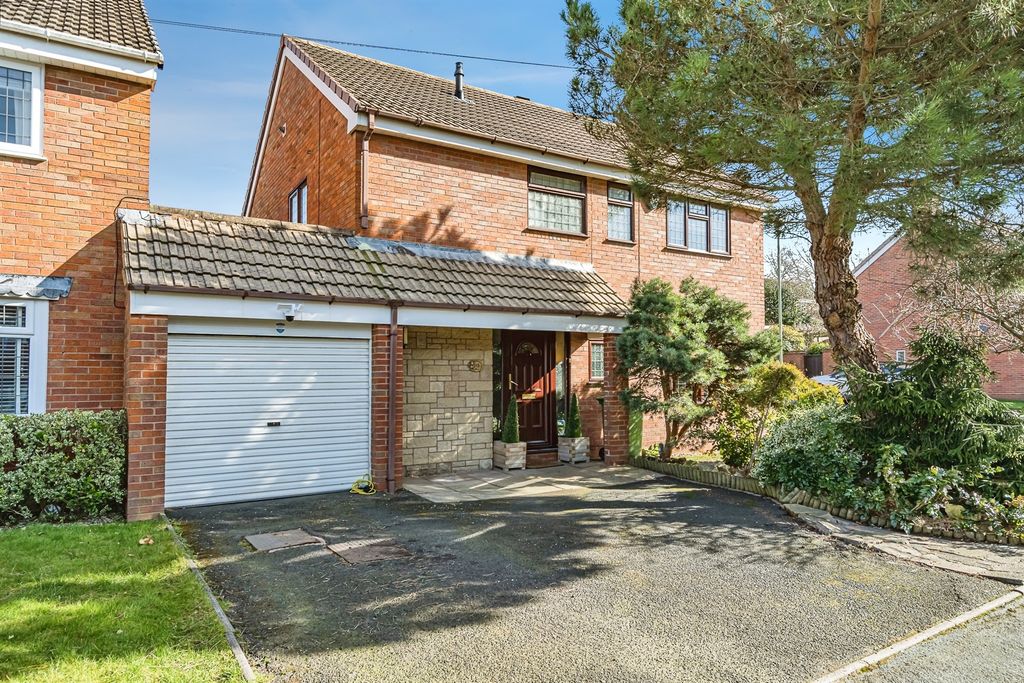 Property photo 1 of 15