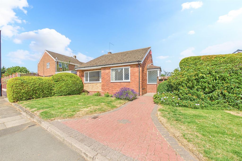 Property photo 1 of 12 Cam03736G0-Pr0298-Still020-2 Front.Jpg