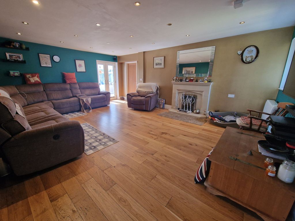 Property photo 3 of 24 Sitting Room-Angle 2