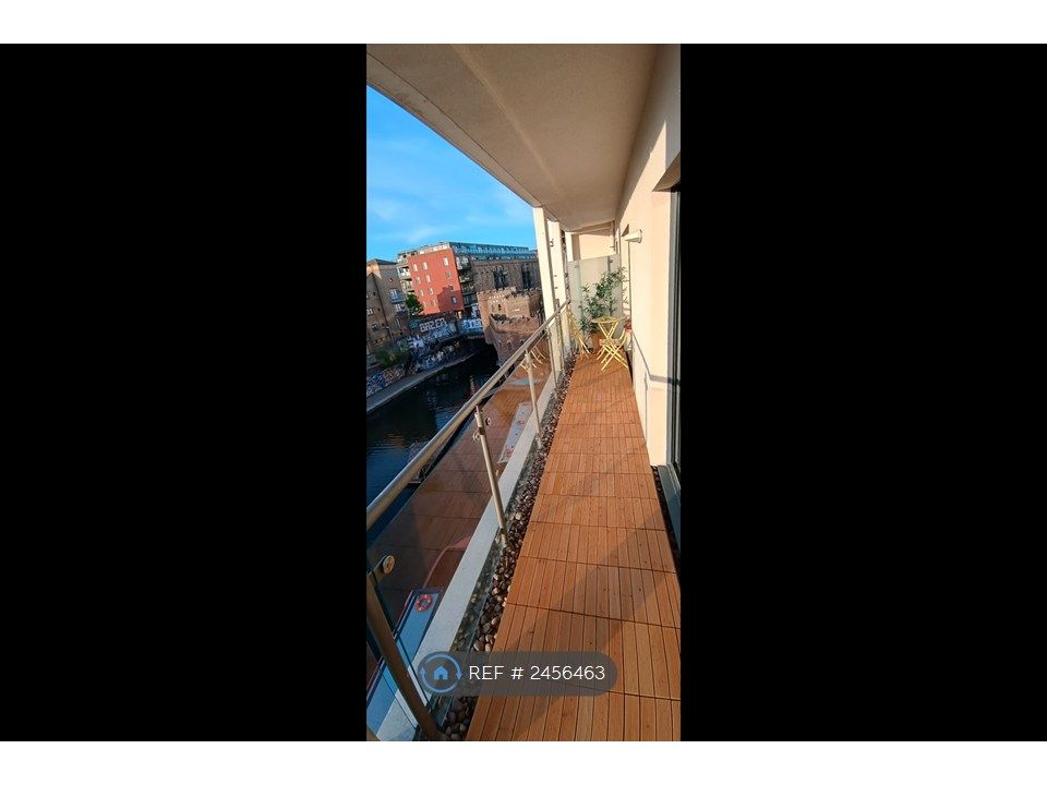 Property photo 2 of 19 New Decking