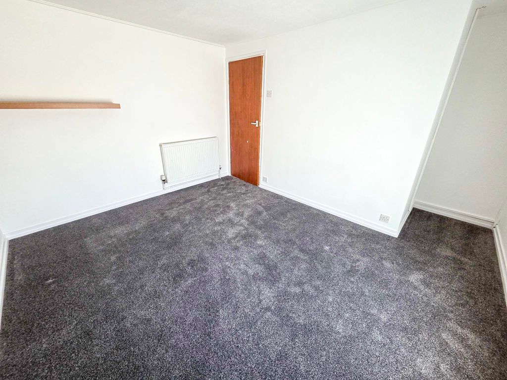 Property photo 3 of 12 Photo 3