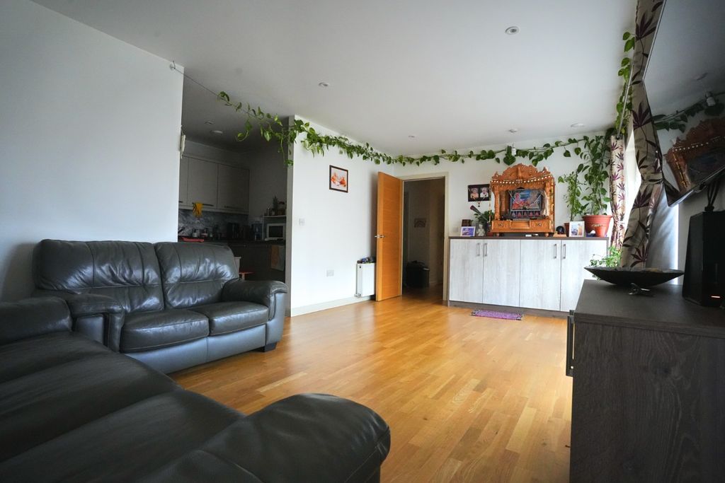 Property photo 3 of 12 4024724