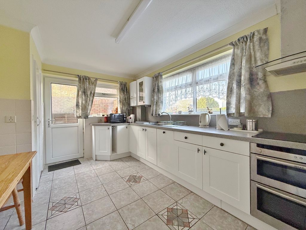 Property photo 3 of 22