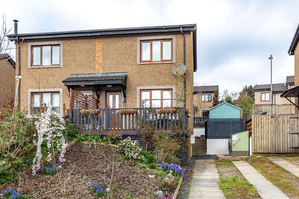 Property photo 1 of 20 24 Eildon View, Melrose