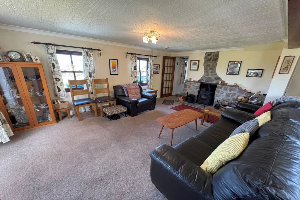 Property photo 2 of 24