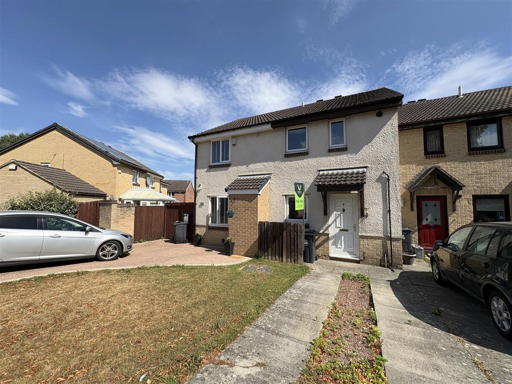 Property photo 1 of 14 Externally