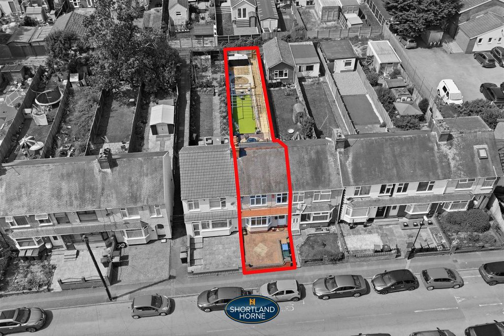 Property photo 2 of 26 Boundary