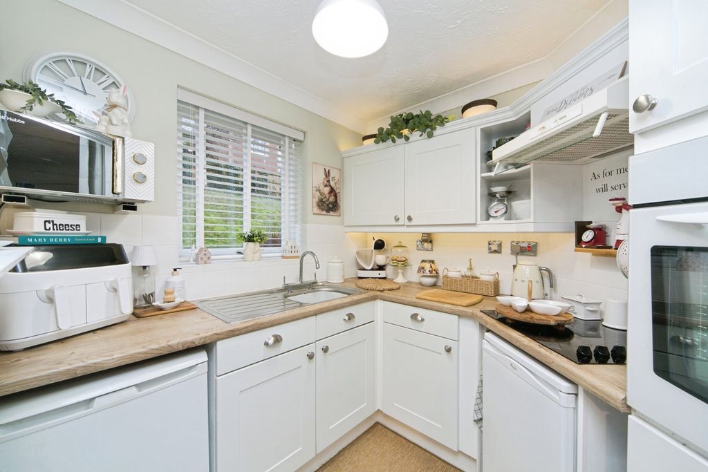 Property photo 3 of 16 Pbox-Img.Jpg