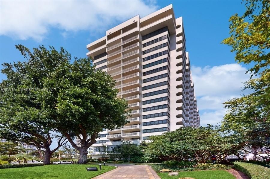 Property photo 1 of 36