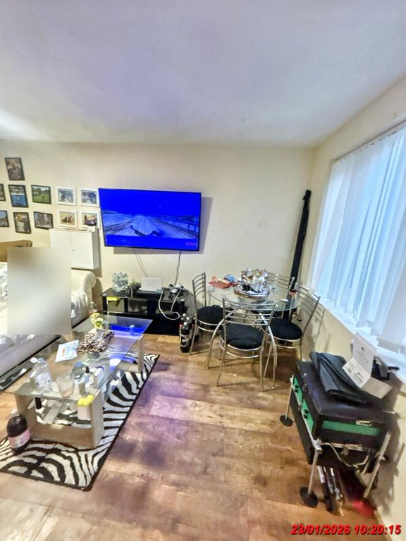 Property photo 3 of 14