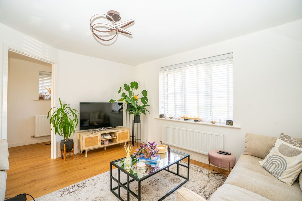 Property photo 2 of 18 23Rotarydrive18