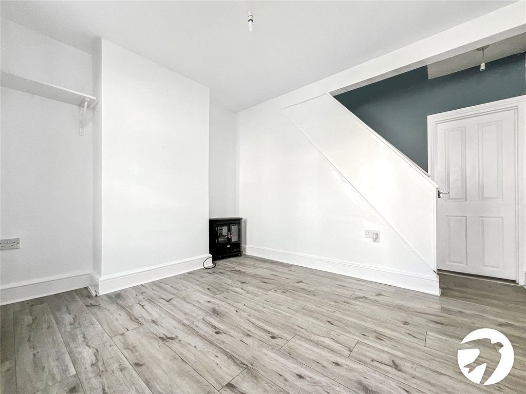 Property photo 2 of 15 Picture No. 02