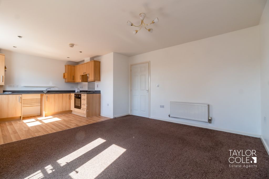 Property photo 3 of 11