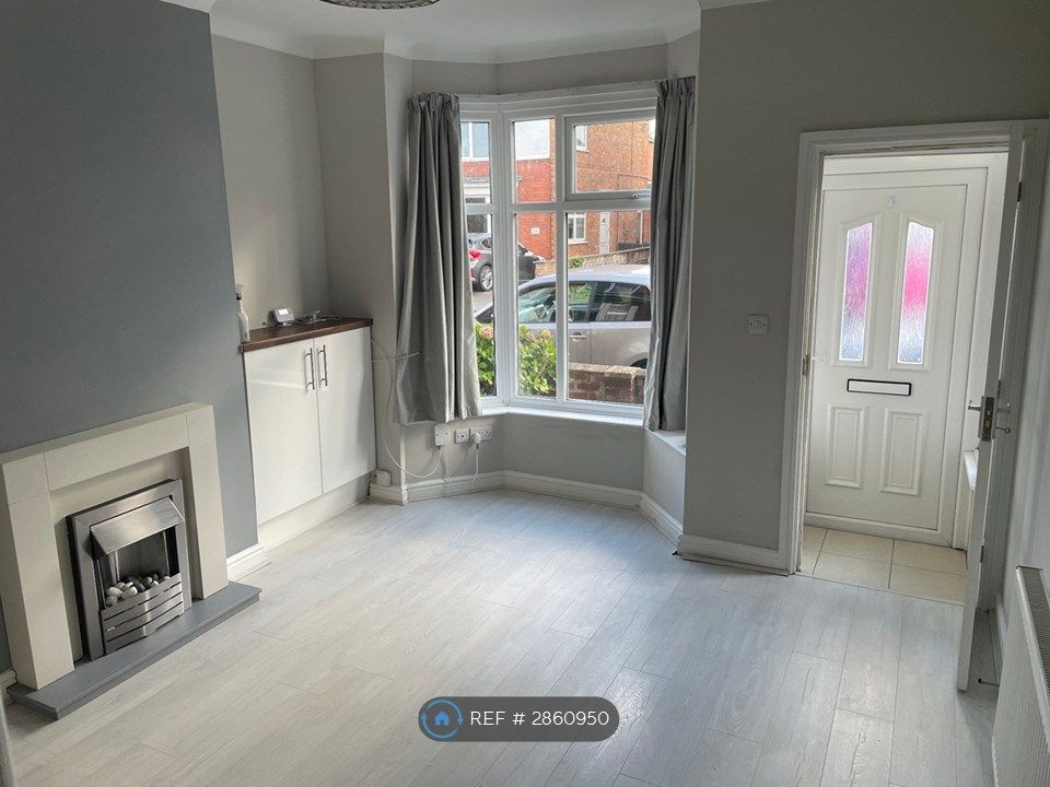 Property photo 2 of 11 Lounge