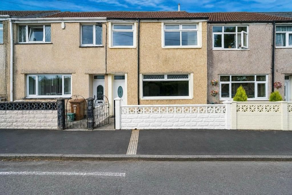 Property photo 1 of 35