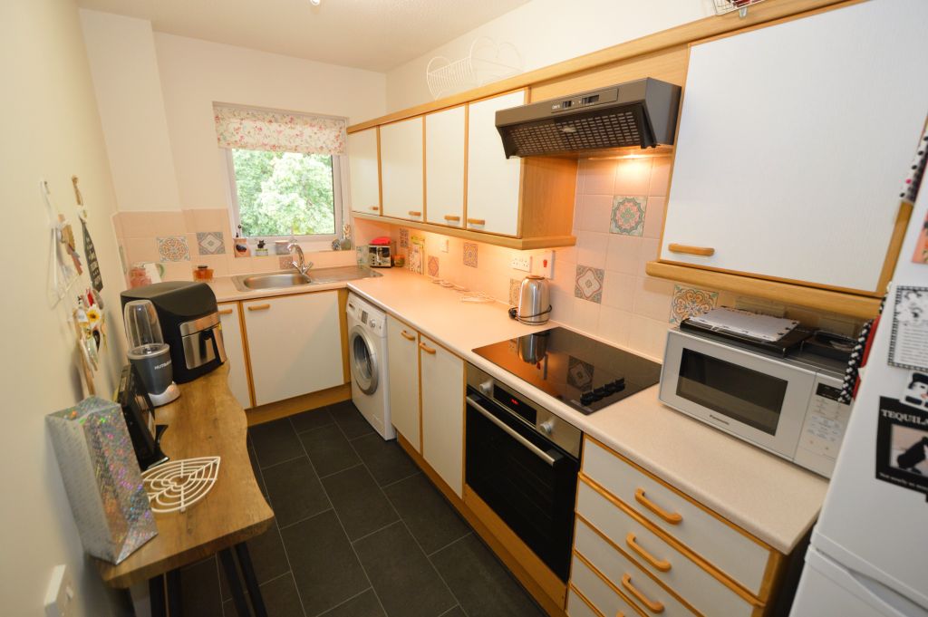Additional image 5 of 1 bed property for saleOakleigh, Lightwater Road, Lightwater GU18