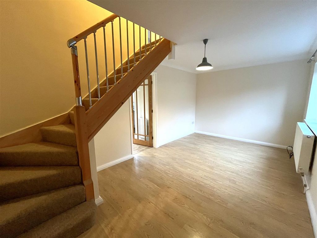 Property photo 3 of 9 Sitting Room