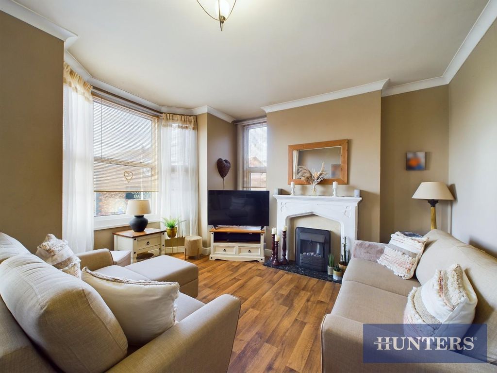 Property photo 2 of 14 Cam01984G0-Pr0401-Still008.Jpg