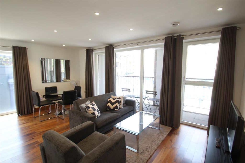 Property photo 2 of 10 Reception Room