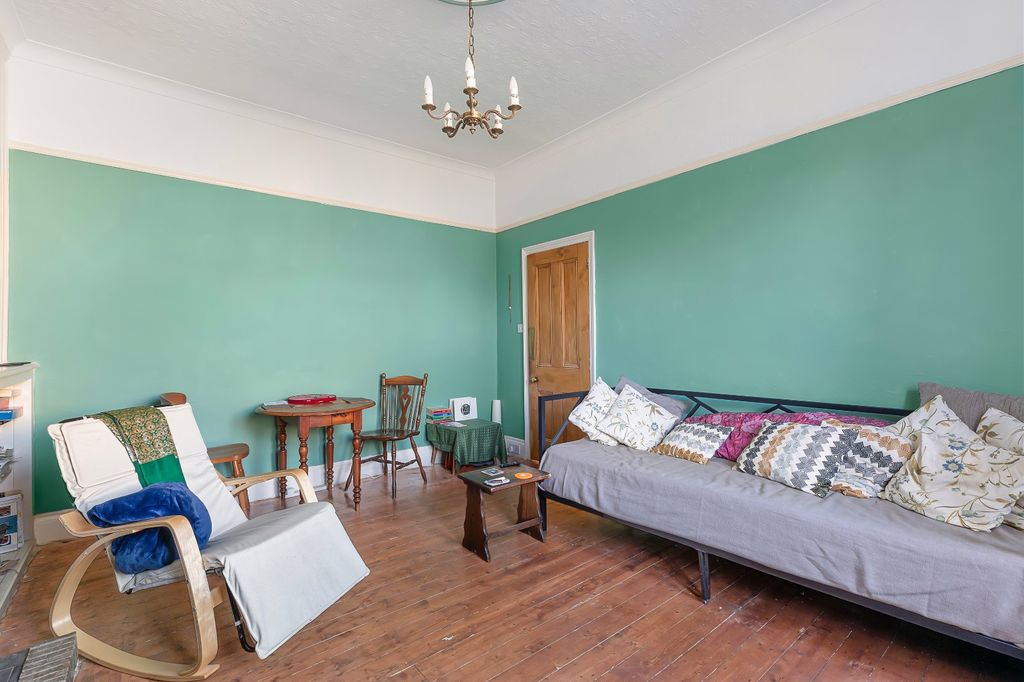 Property photo 3 of 25 Picture No. 03