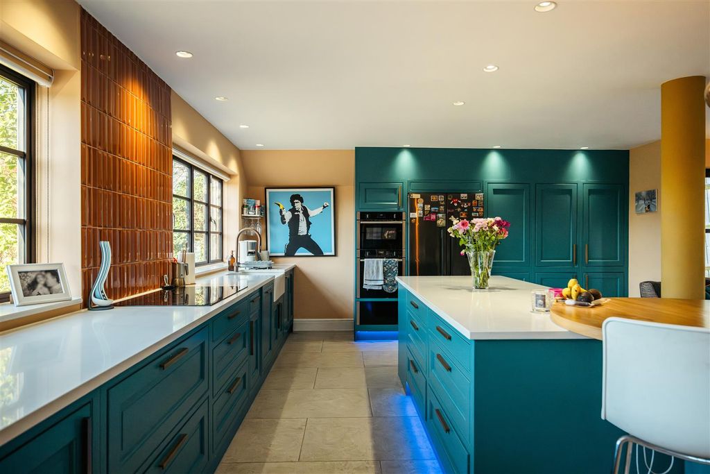 Property photo 3 of 28 Millmere-80.Jpg