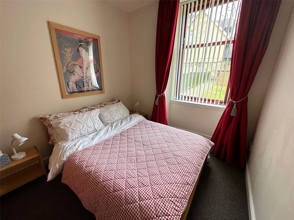 Property photo 3 of 7 Bedroom