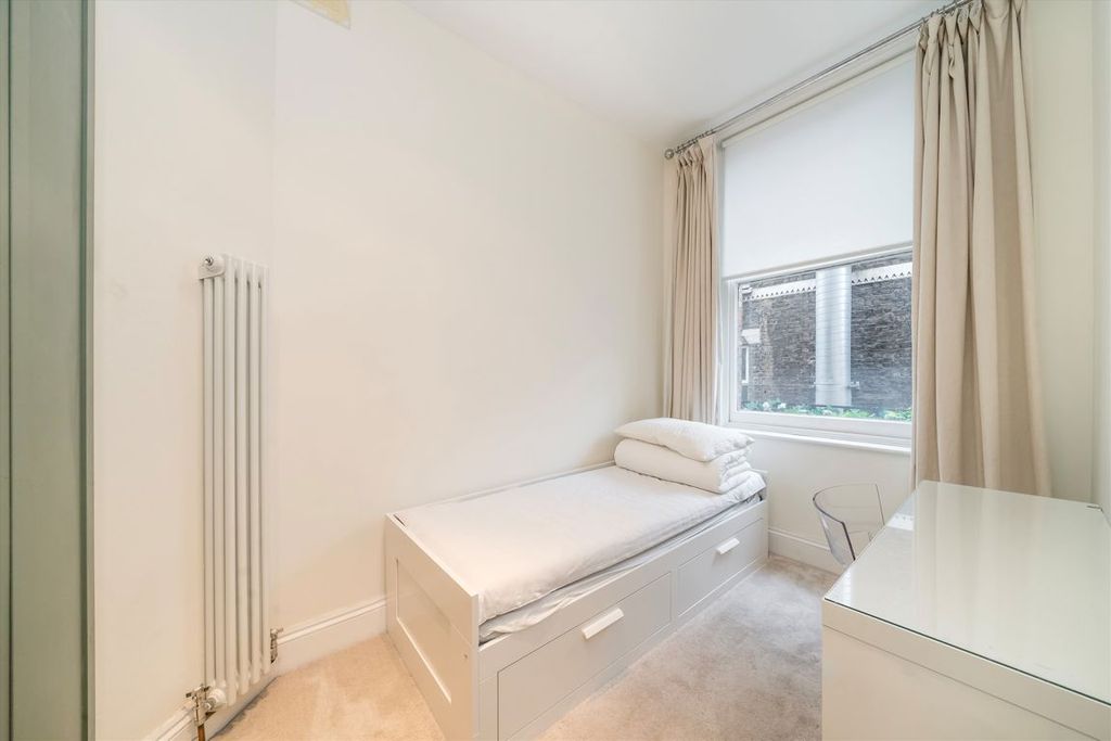 Property photo 3 of 4