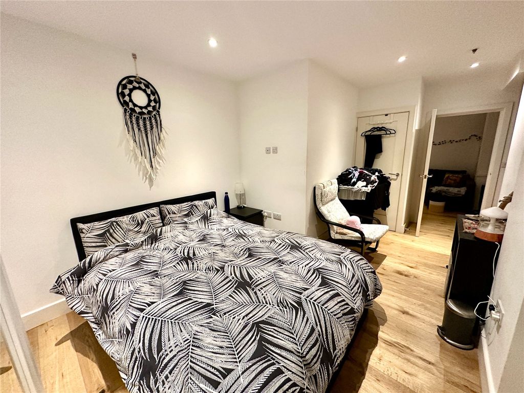 Property photo 3 of 15 Picture No. 17