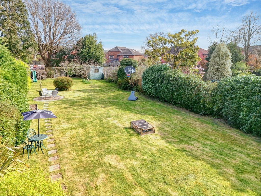 Property photo 2 of 47